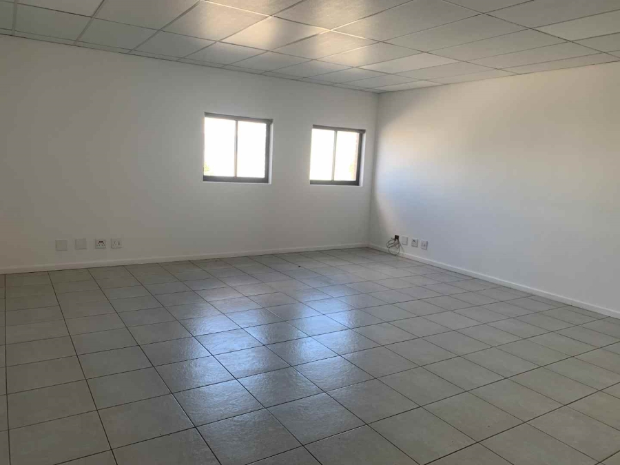 To Let Commercial Property for Rent in Rivergate Western Cape